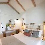 Villa Paradisso Beach Villas Amoudi