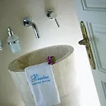 Villa Paradisso Beach Villas