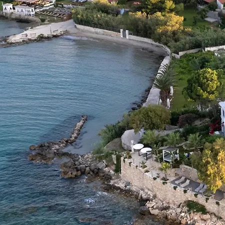 Paradisso Beach Villas
