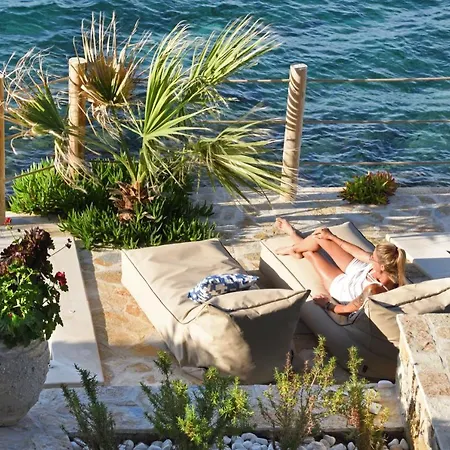 Paradisso Beach Villas Villa Amoudi