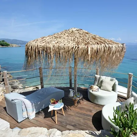 Paradisso Beach Villas
