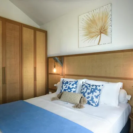 Paradisso Beach Villas
