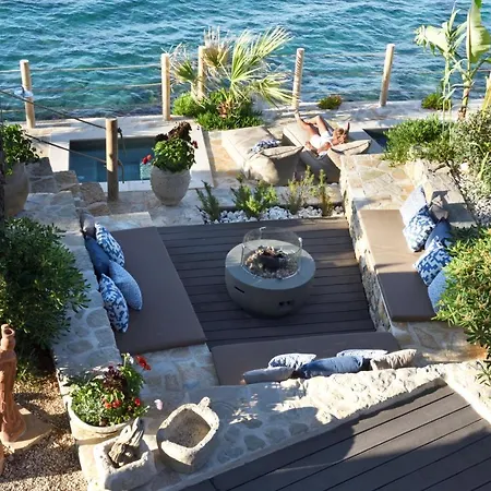 Villa Paradisso Beach Villas