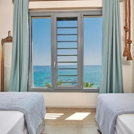Paradisso Beach Villas Amoudi